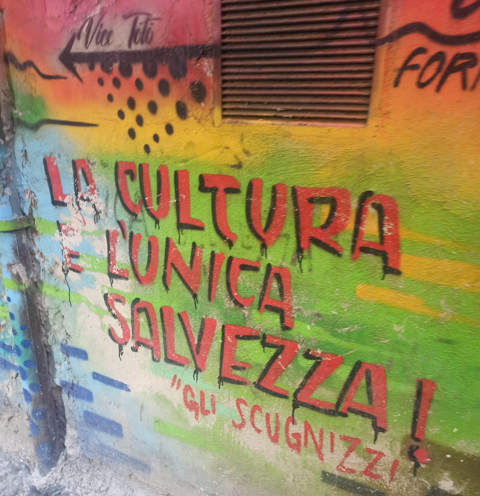 Scritta murale a Napoli