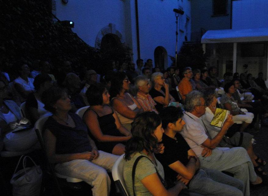 Il folto pubblico al Museo di scienze naturali