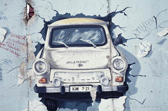 La Trabant e il muro di Berlino